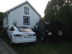 Tesla og Land Rover