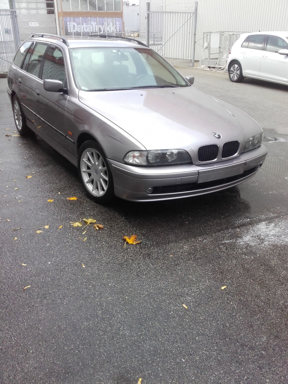 BMW E39 Aspensilber 009.jpg