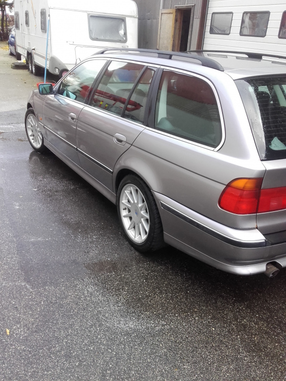 BMW E39 Aspensilber 014.jpg