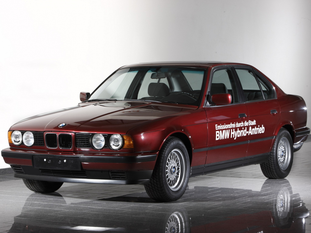 BMW-5-Series-Hybrid-Concept-1994-1.thumb.jpg.86138b43e349e93359825a47dfb4f84c.jpg