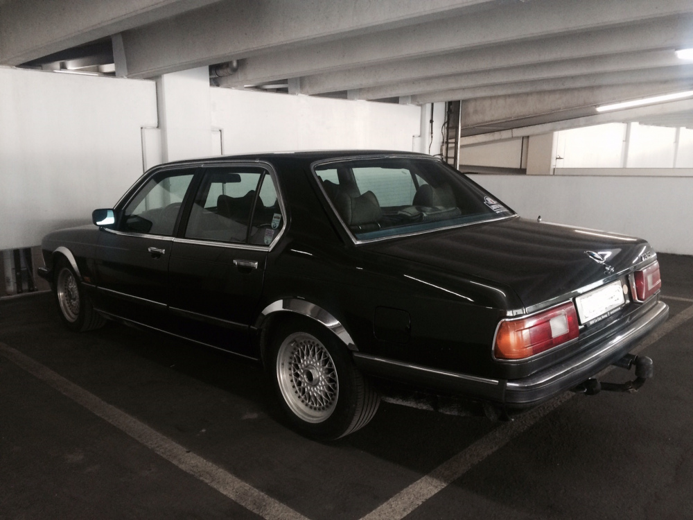 BMW01.jpg