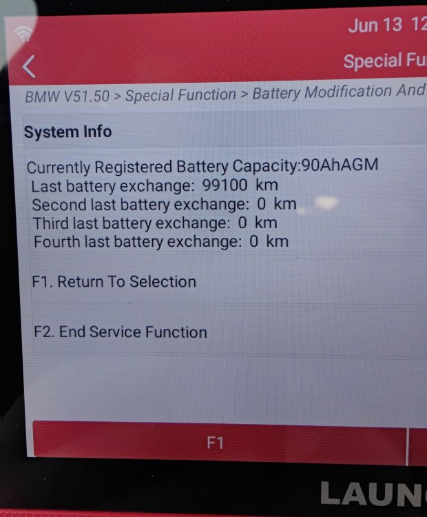 batteribytte.thumb.jpg.fc95c43c7ac197e78d54b03ab204732b.jpg