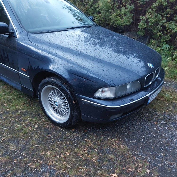 Bmw530touring.thumb.jpg.65082e4521b878834f1bbe1e385e1461.jpg