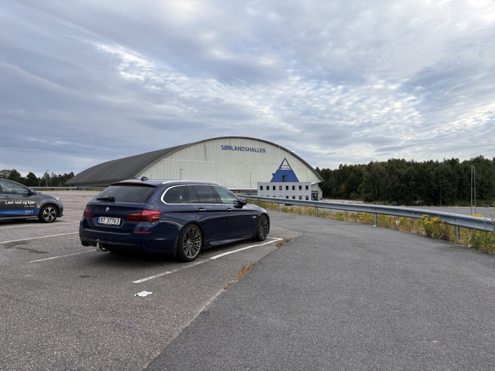 IMG_0571.thumb.jpeg.3407d2b67b6cbb979e1e0bd0cacd319c.jpeg