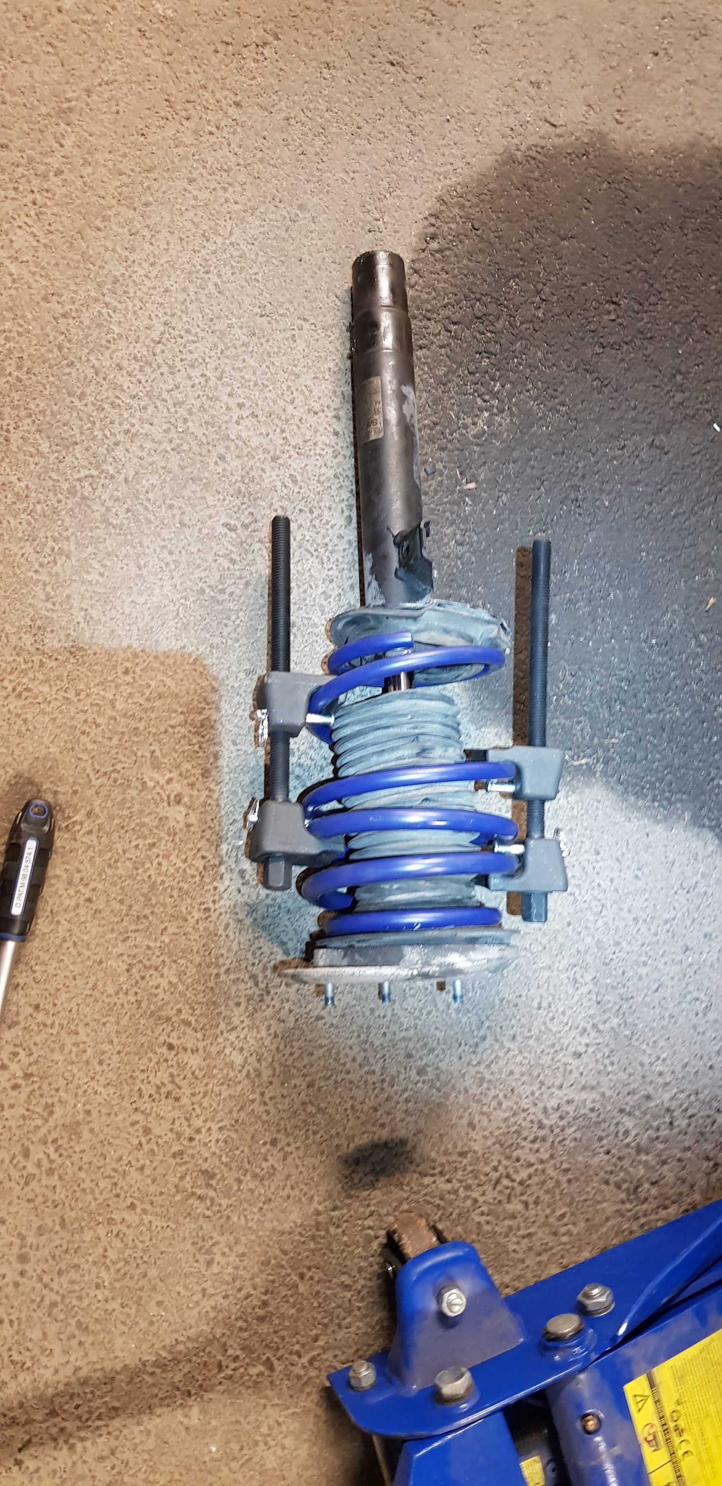 Suspension Help seized bolt Page 2 The M3cutters